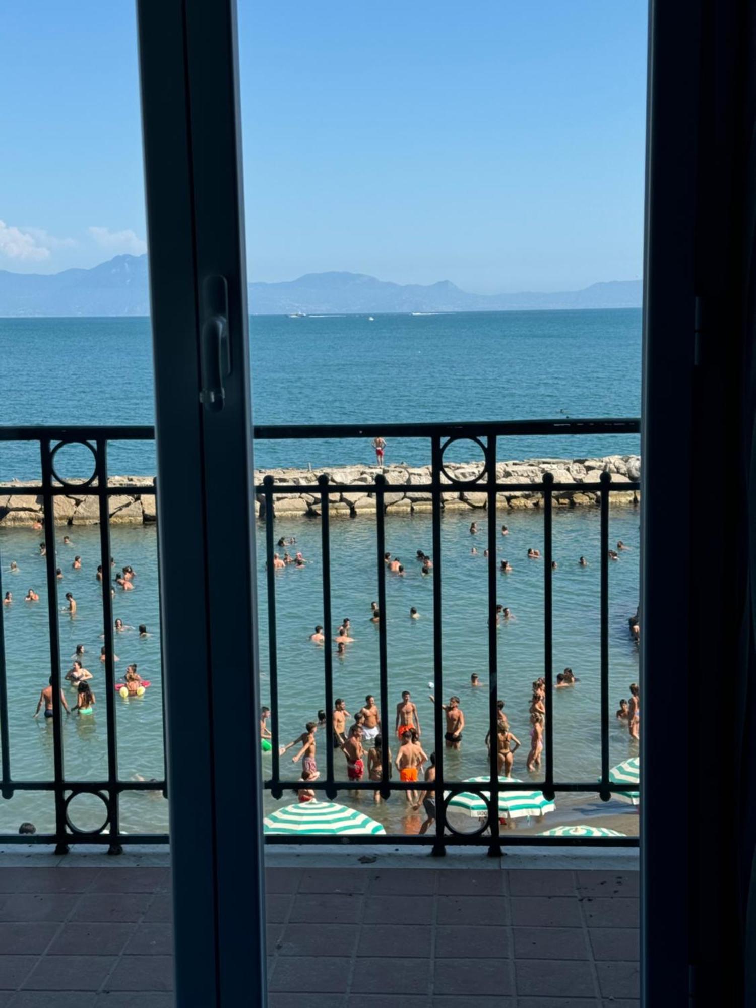 Wanderlust Aria Di Mare Apartment Napoli Exterior foto