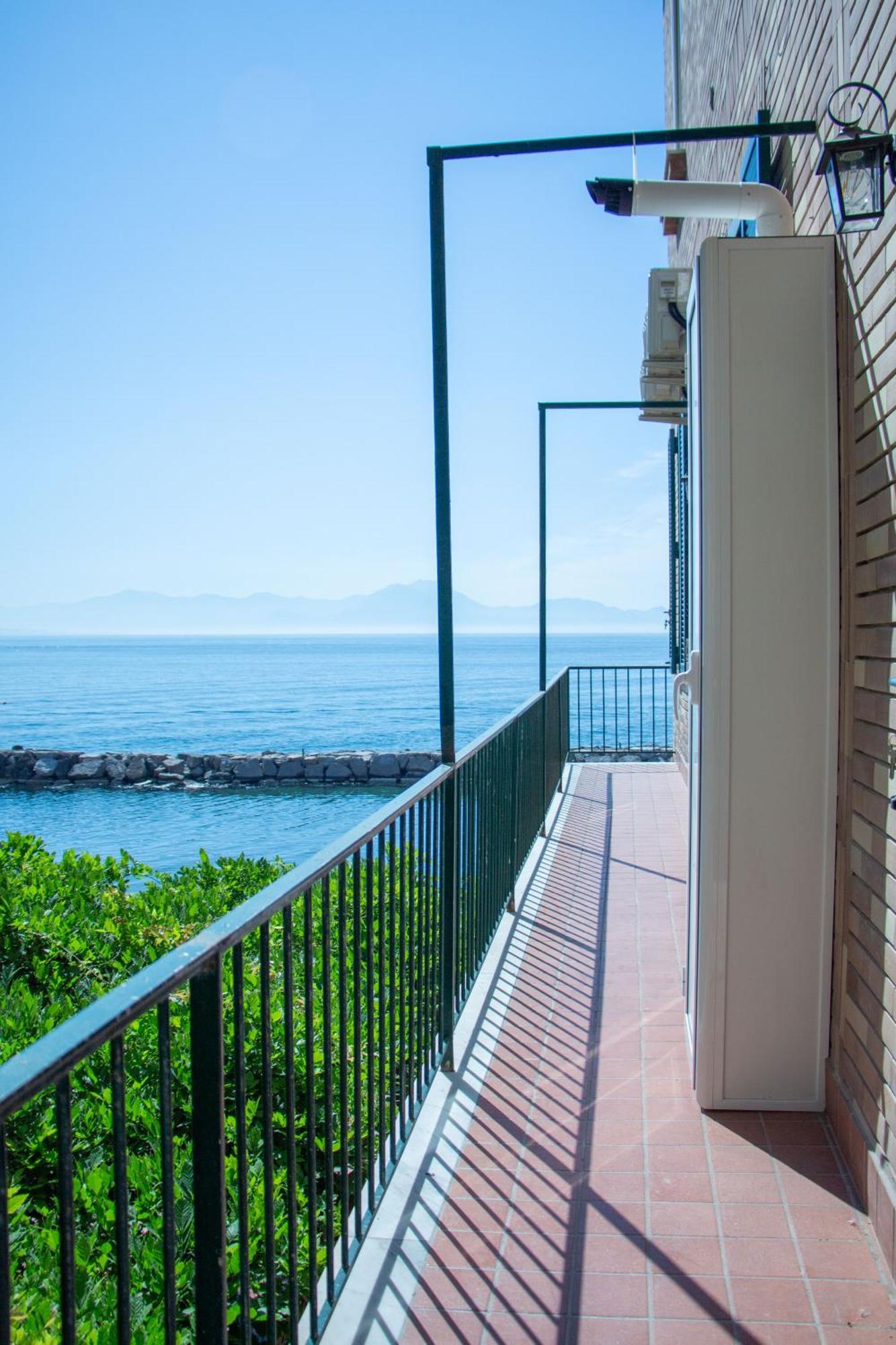 Wanderlust Aria Di Mare Apartment Napoli Exterior foto